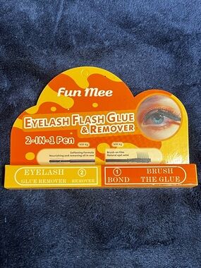 Fun Mee Eyelash Flash Glue & Remover 2-in-1 Pen